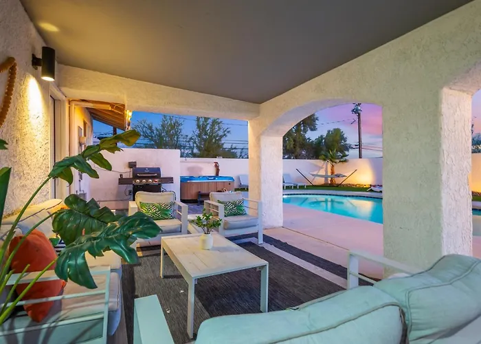 Tropical Playhouse - Pool, Spa, Golf, Game Holiday home