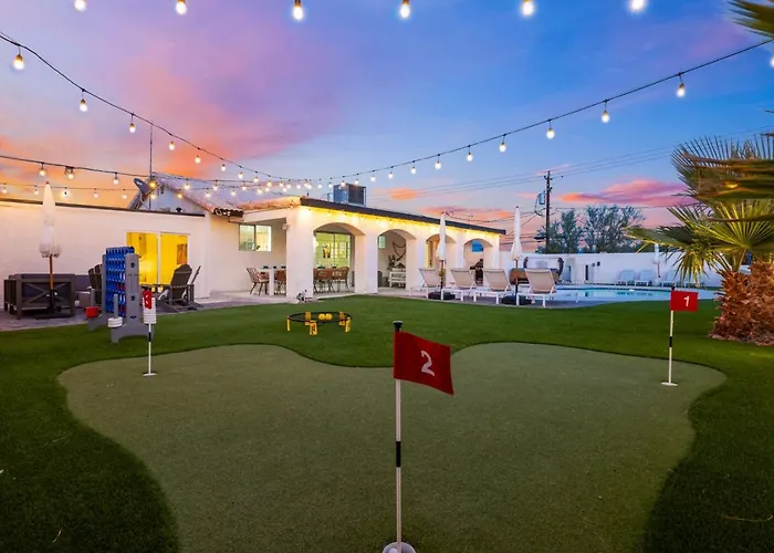 Tropical Playhouse - Pool, Spa, Golf, Game * Lake Havasu City